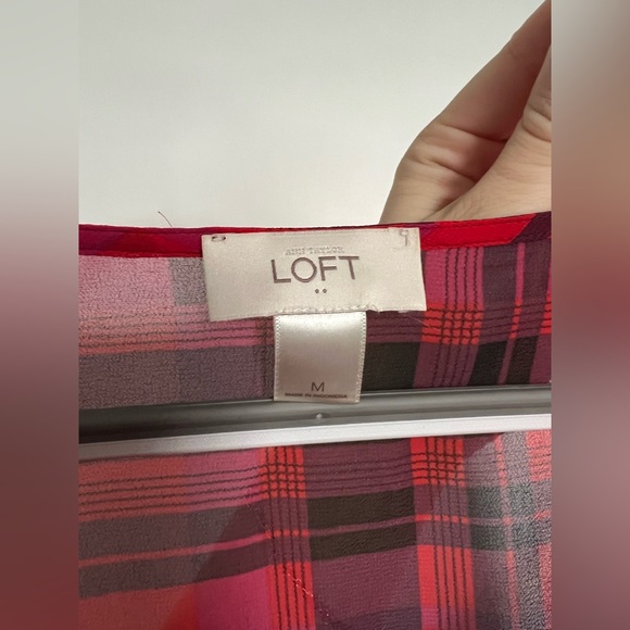 Sheer patterned top - Picture 3 of 3